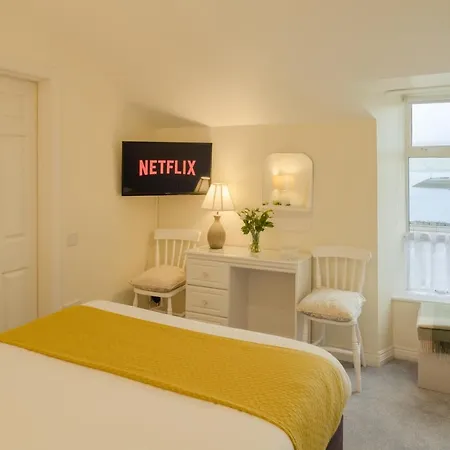 The Waterfront (adults Only) 4*