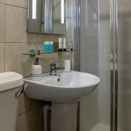The Waterfront (adults Only) Guest house