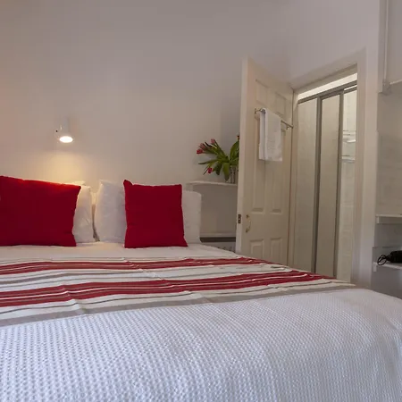The Waterfront (adults Only) 4*