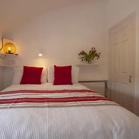 The Waterfront (adults Only) Guest house Dingle