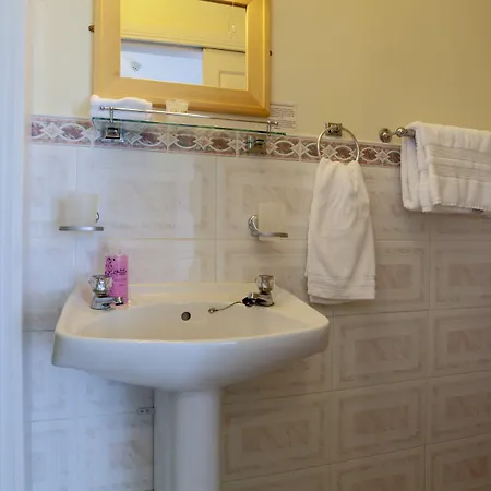 The Waterfront (adults Only) 4*