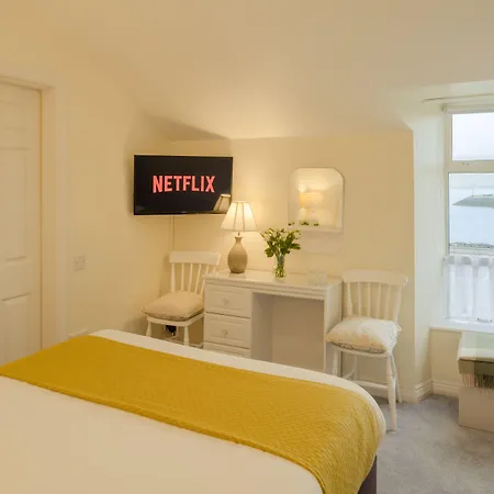 The Waterfront (adults Only) Guest house Dingle