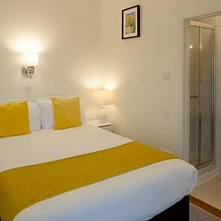 The Waterfront (adults Only) 4*