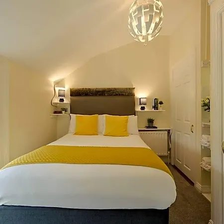 The Waterfront (adults Only) 4* Dingle