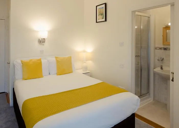 Konukevi The Waterfront (adults Only) 4*