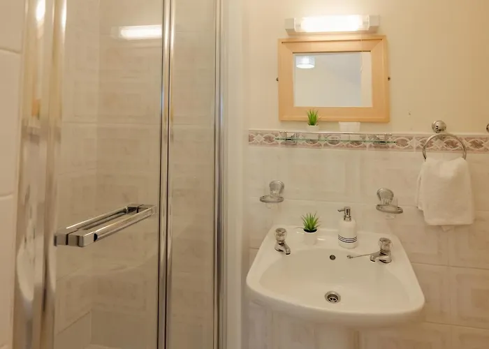 Konukevi The Waterfront (adults Only)